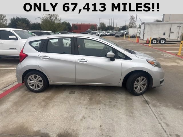 2017 Nissan Versa Note SV photo 2