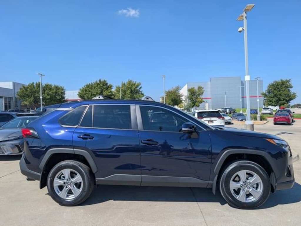 New 2025 Toyota RAV4 XLE SUV