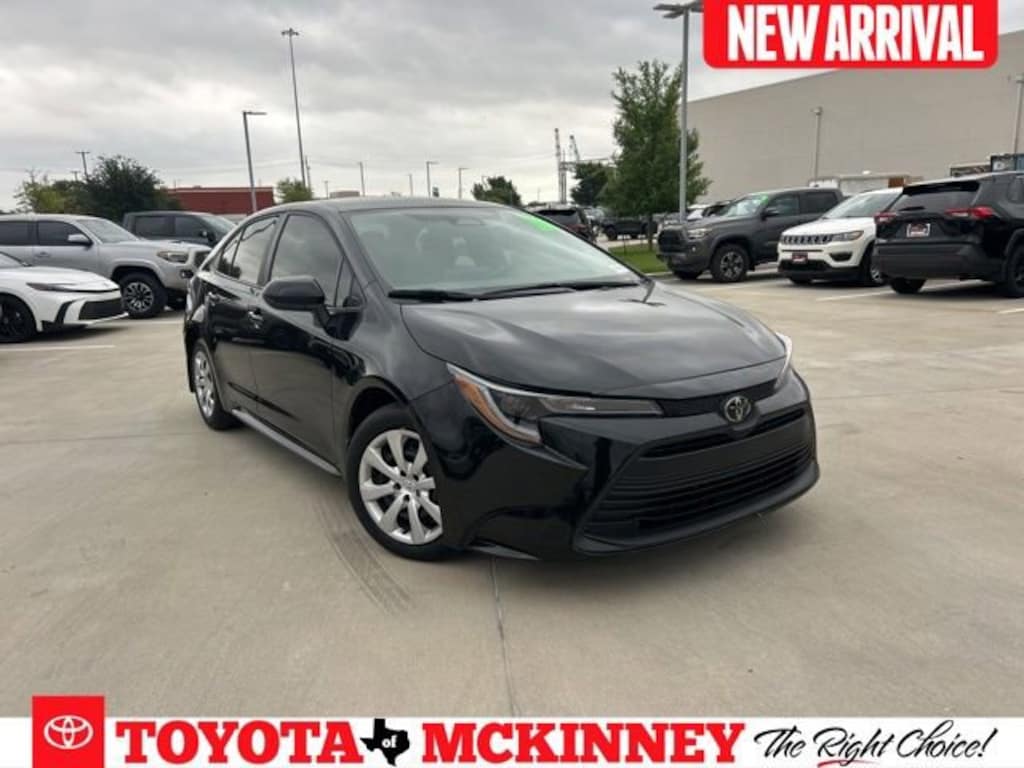 Used 2025 Toyota Corolla LE Sedan