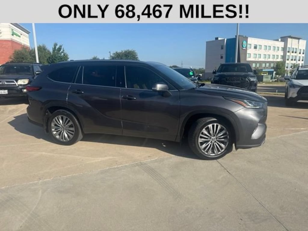 Used 2022 Toyota Highlander Platinum SUV