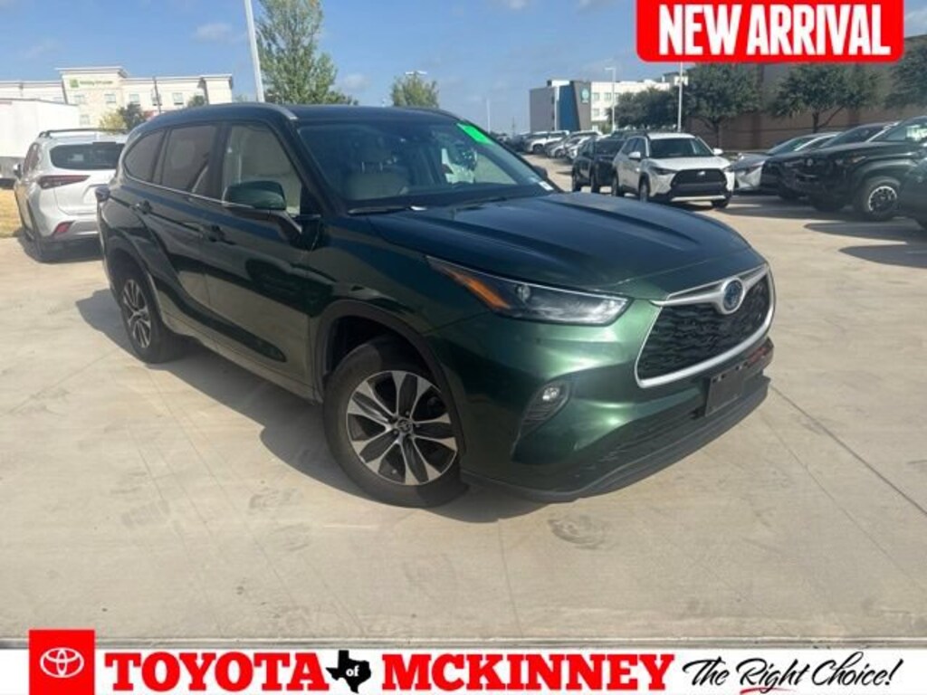 Used 2023 Toyota Highlander Hybrid XLE SUV