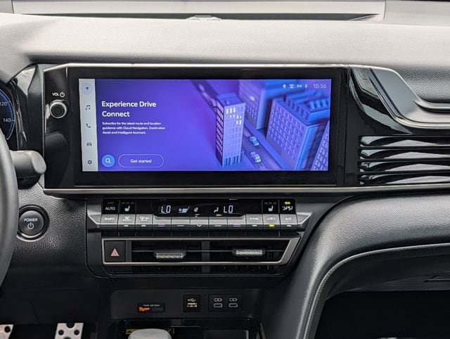 2025 Toyota Camry XSE - Photo 15