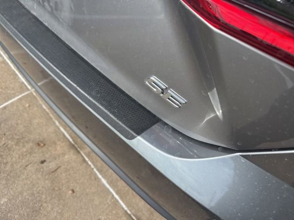 Used 2025 Toyota Camry SE Sedan