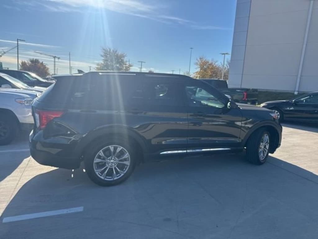 Used 2022 Ford Explorer XLT SUV