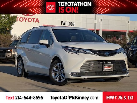 2023 Toyota Sienna Platinum Van Passenger Van