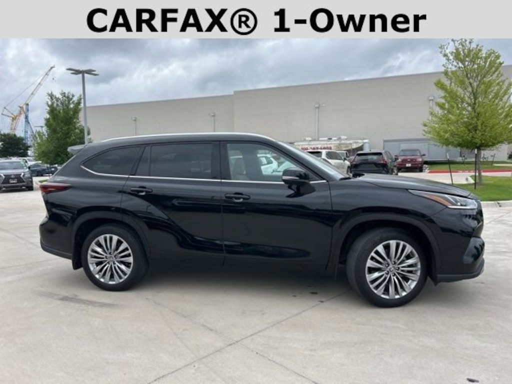 Used 2025 Toyota Highlander Platinum SUV