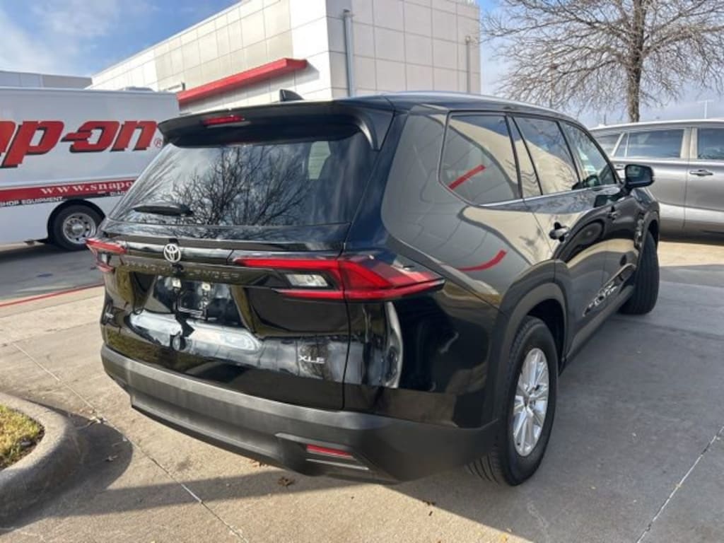 Used 2025 Toyota Grand Highlander XLE SUV