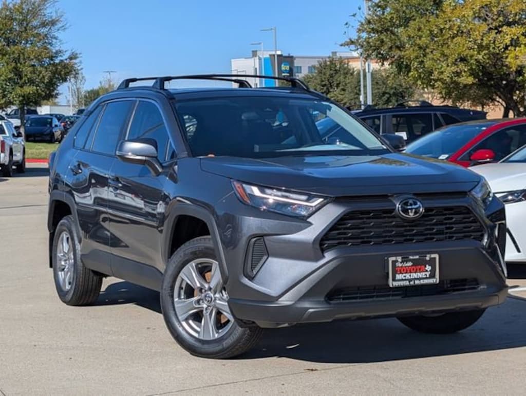 New 2025 Toyota RAV4 XLE SUV