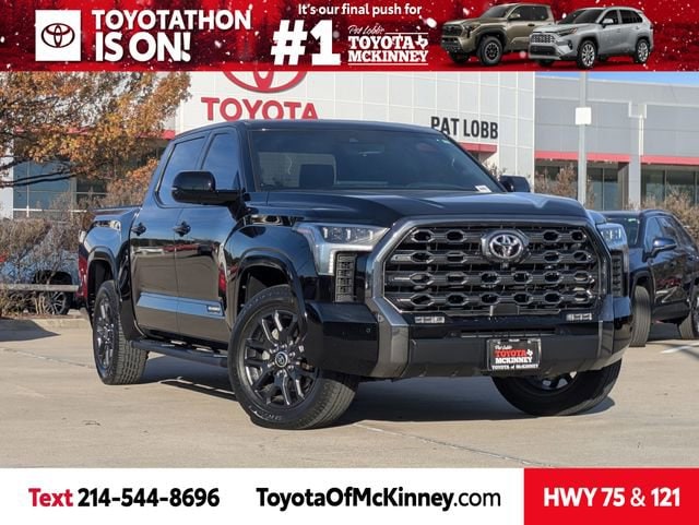 2023 Toyota Tundra Platinum's photo