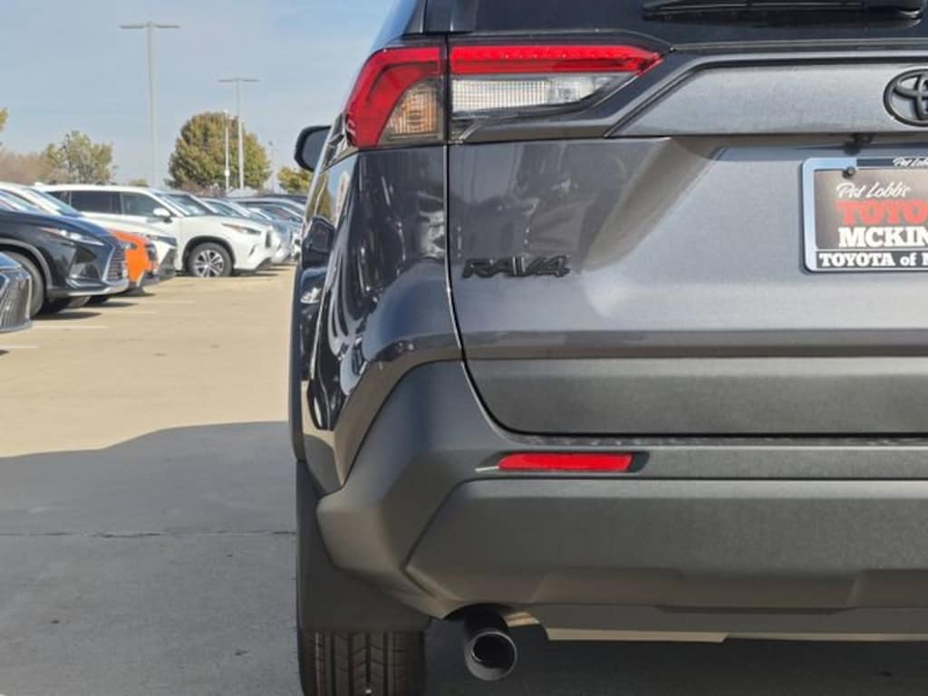 New 2025 Toyota RAV4 XLE SUV