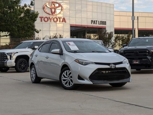 Used 2019 Toyota Corolla LE with VIN 5YFBURHE8KP888085 for sale in Mckinney, TX