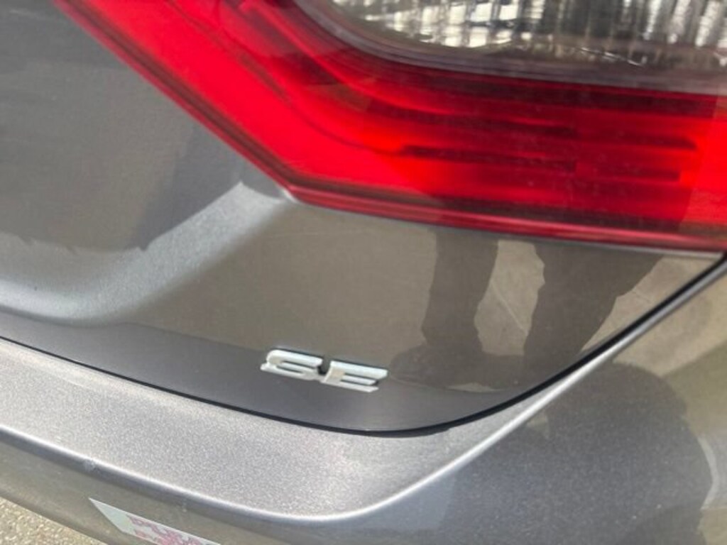 Used 2023 Toyota Camry SE Sedan
