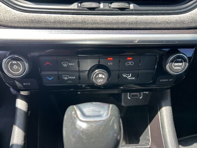 2022 Jeep Compass Latitude Lux - Photo 13