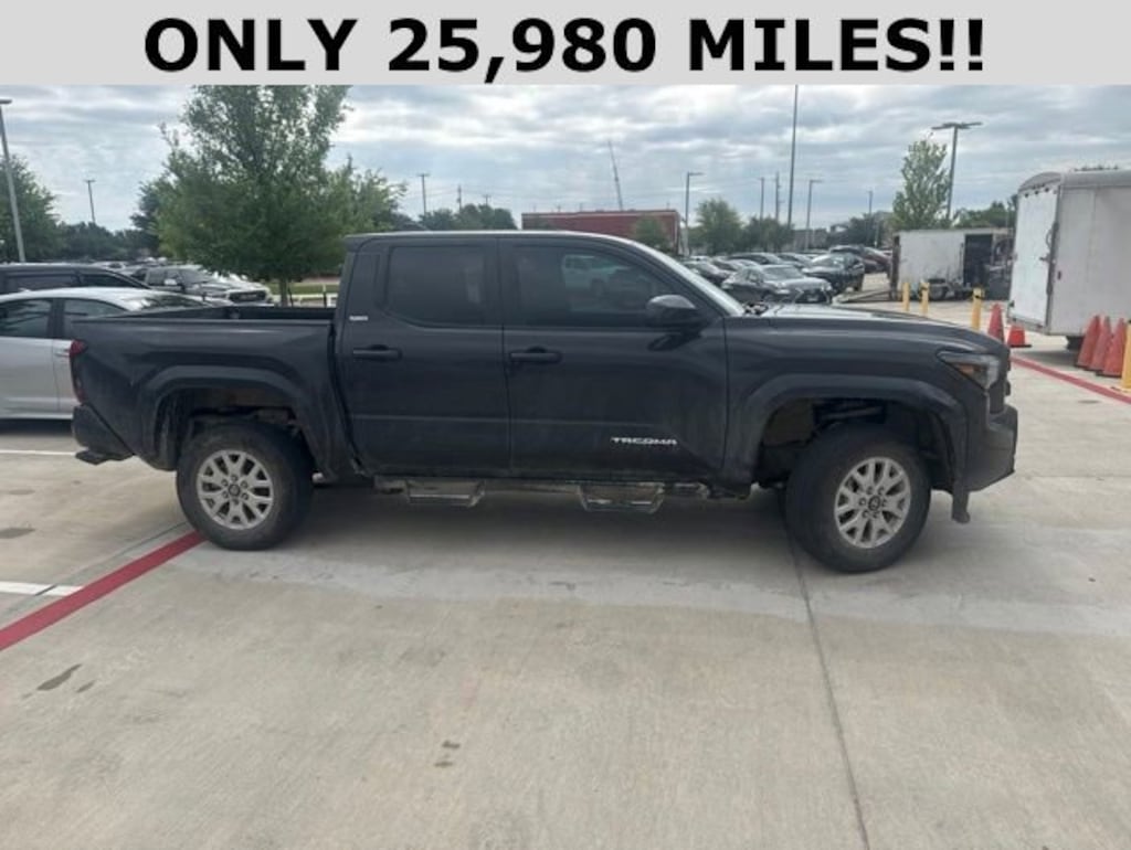 Used 2025 Toyota Tacoma SR5 Truck Double Cab
