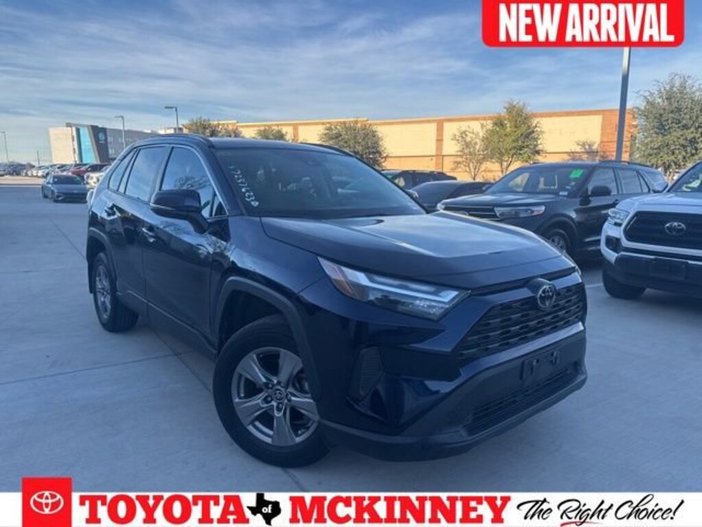 Used 2022 Toyota RAV4 XLE SUV