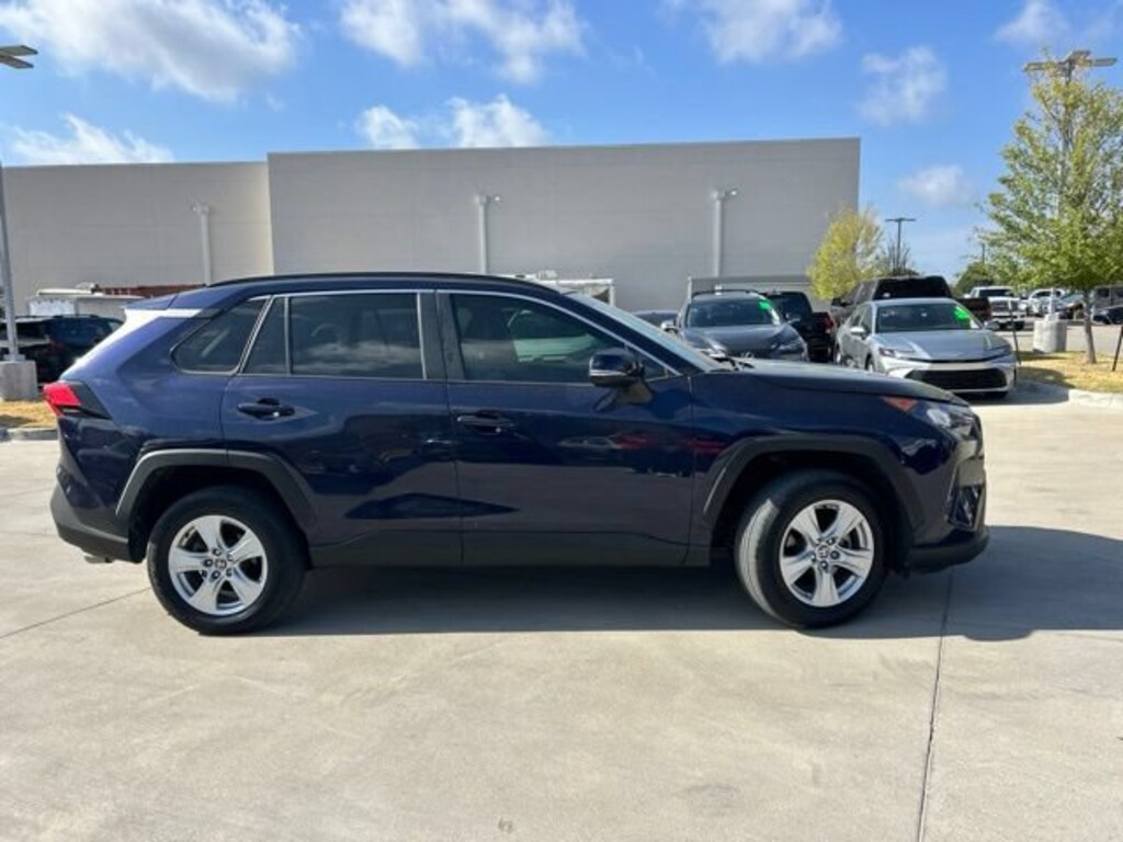 Used 2021 Toyota RAV4 XLE SUV