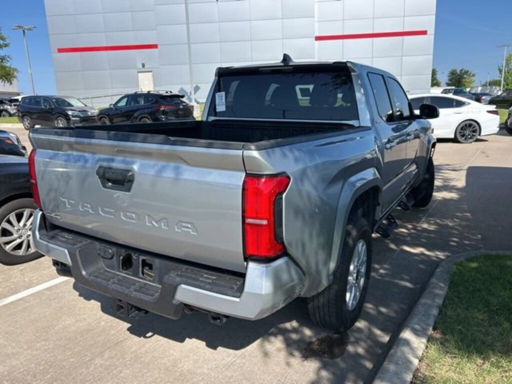 Used 2025 Toyota Tacoma SR5 Truck Double Cab