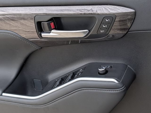 2024 Toyota Highlander Platinum - Photo 25