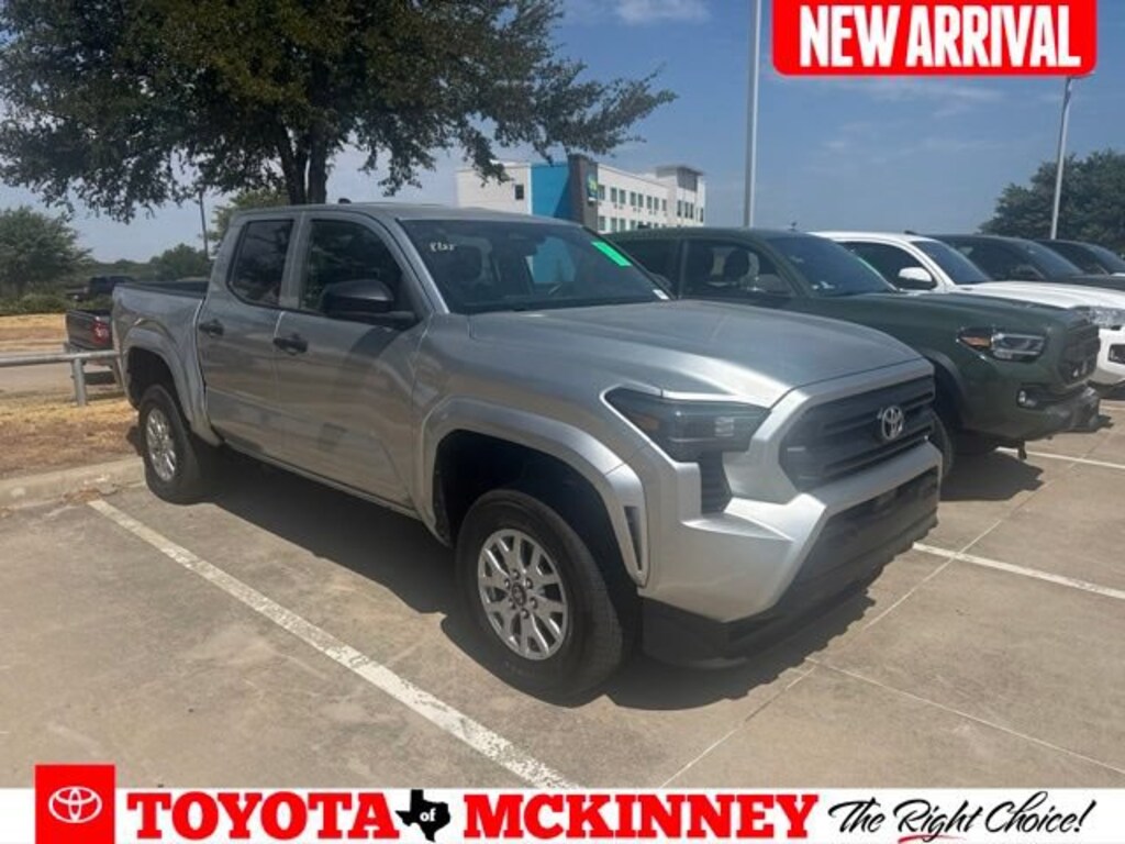 Used 2025 Toyota Tacoma SR Truck Double Cab