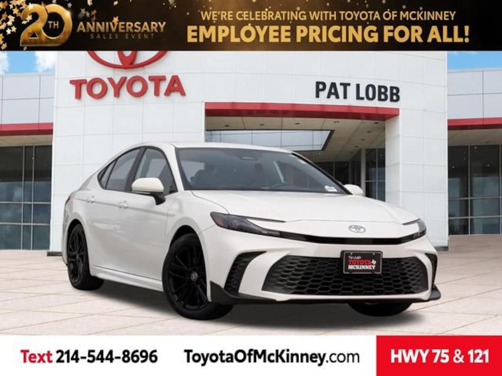 Used 2025 Toyota Camry SE Sedan