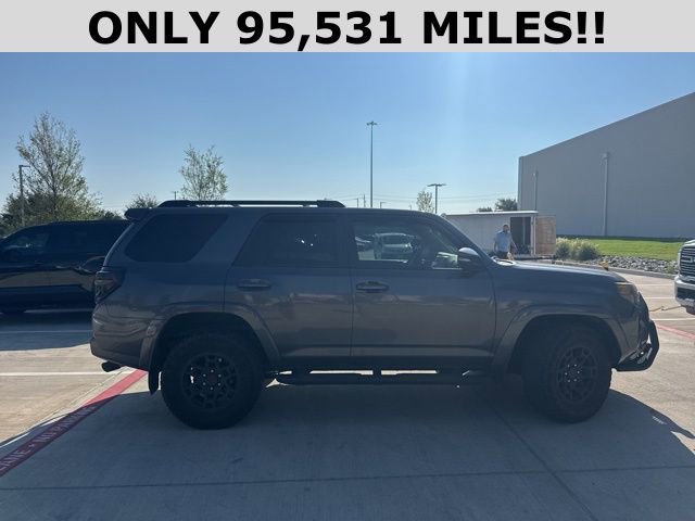 2020 Toyota 4Runner Base photo 2