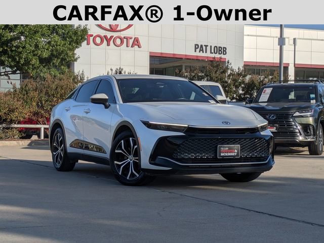 2023 Toyota Crown Limited photo 2