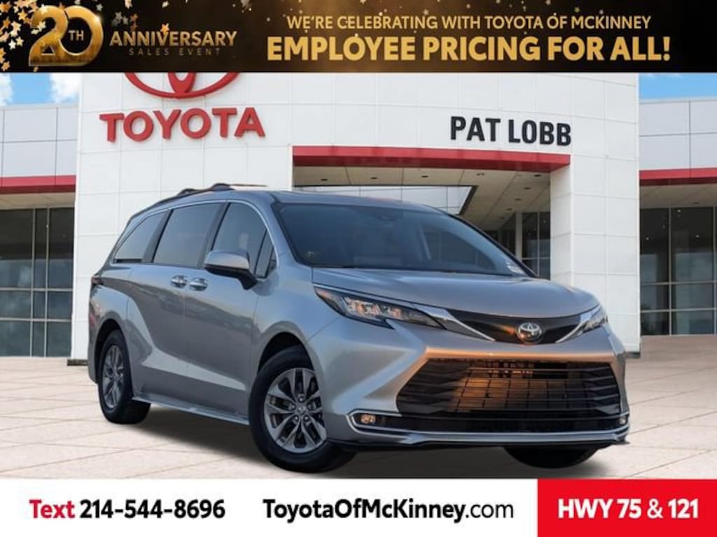 Used 2023 Toyota Sienna XLE Van Passenger Van
