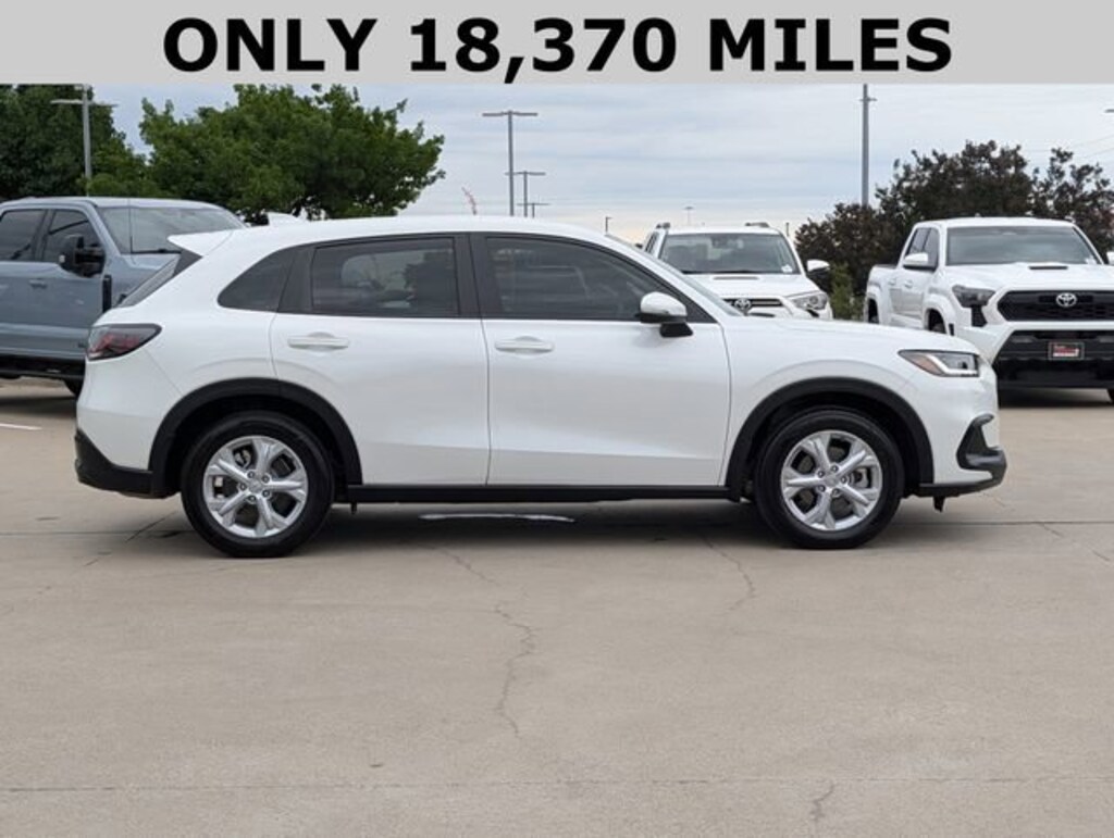 Used 2025 Honda HR-V LX SUV