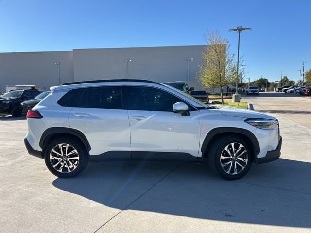 Used 2022 Toyota Corolla Cross XLE with VIN 7MUDAAAG0NV024020 for sale in Northfield, Minnesota