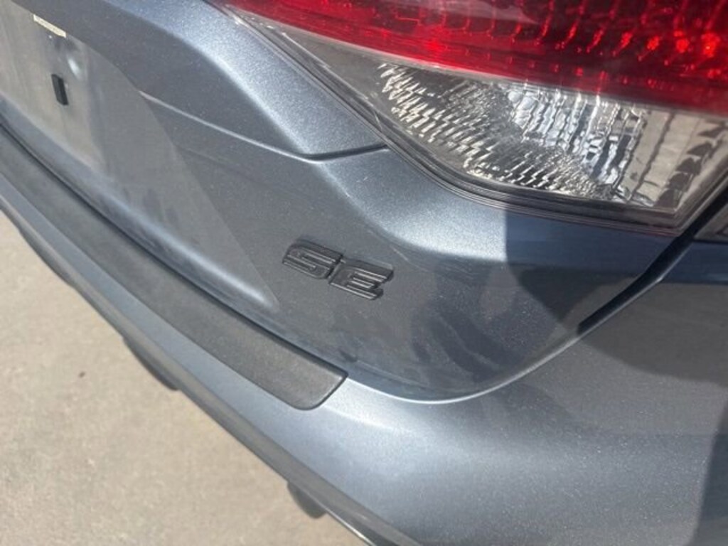 Used 2025 Toyota Corolla SE Sedan