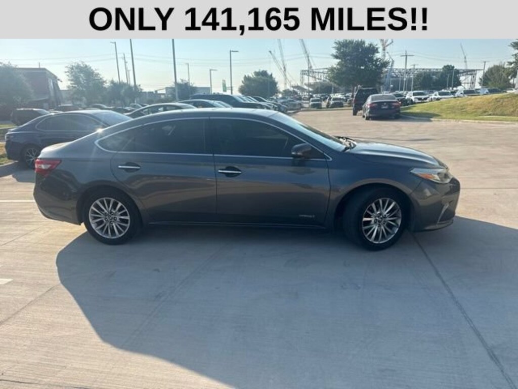 Used 2016 Toyota Avalon Hybrid Limited Sedan
