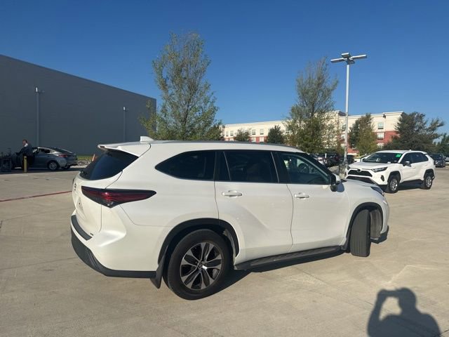 2023 Toyota Highlander Limited Platinum XLE XSE photo 3