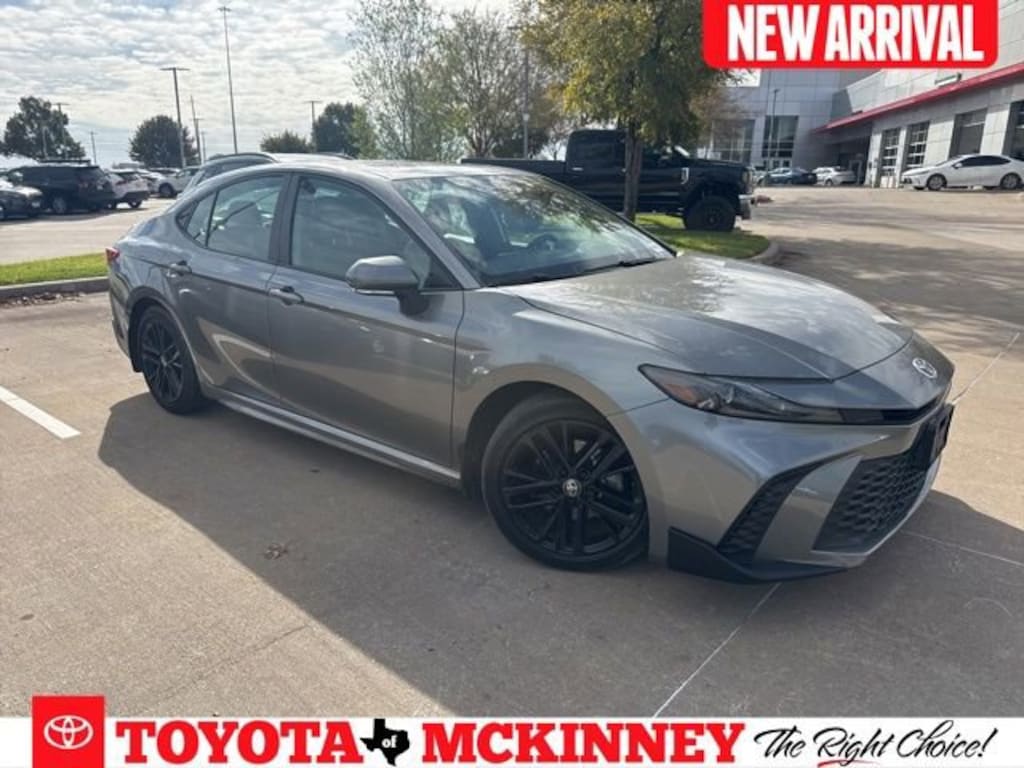 Used 2025 Toyota Camry SE Sedan
