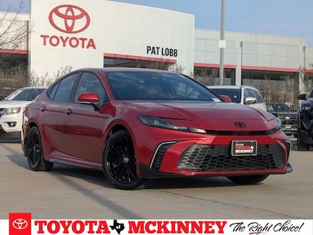 2025 Toyota Camry SE Sedan