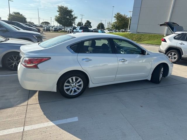 2014 Nissan Altima 2.5 S photo 3