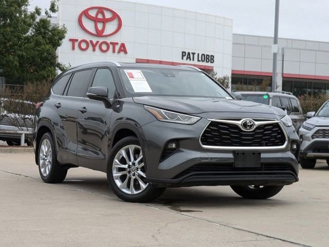 Used 2021 Toyota Highlander Limited with VIN 5TDDZRBHXMS123774 for sale in Mckinney, TX