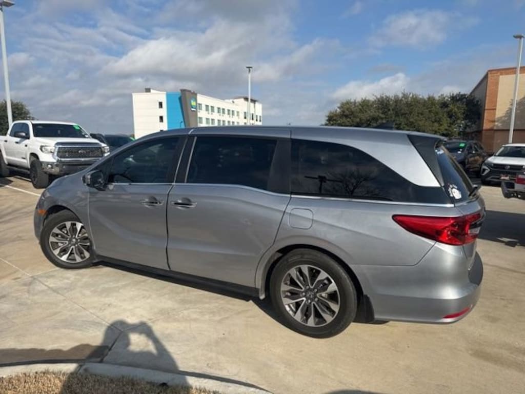 Used 2022 Honda Odyssey EX-L Van