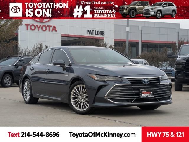 2020 Toyota Avalon Limited's photo