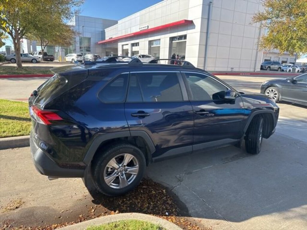 Used 2022 Toyota RAV4 XLE SUV