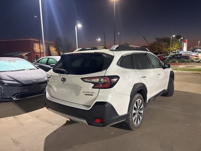 2024 Subaru Outback Touring photo 3
