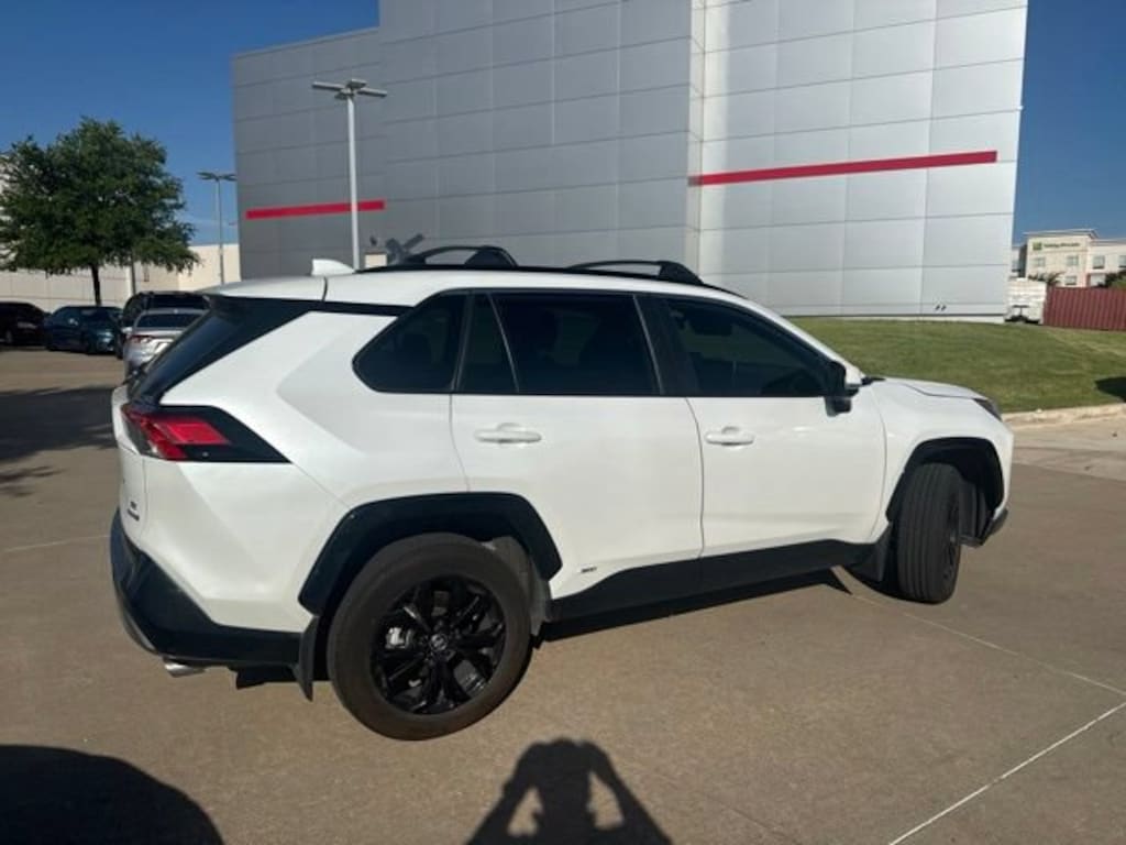Used 2024 Toyota RAV4 Hybrid SE SUV