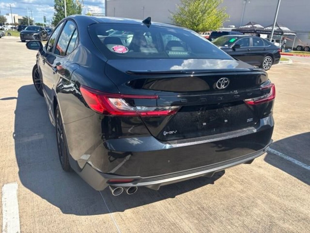 Used 2025 Toyota Camry SE Sedan