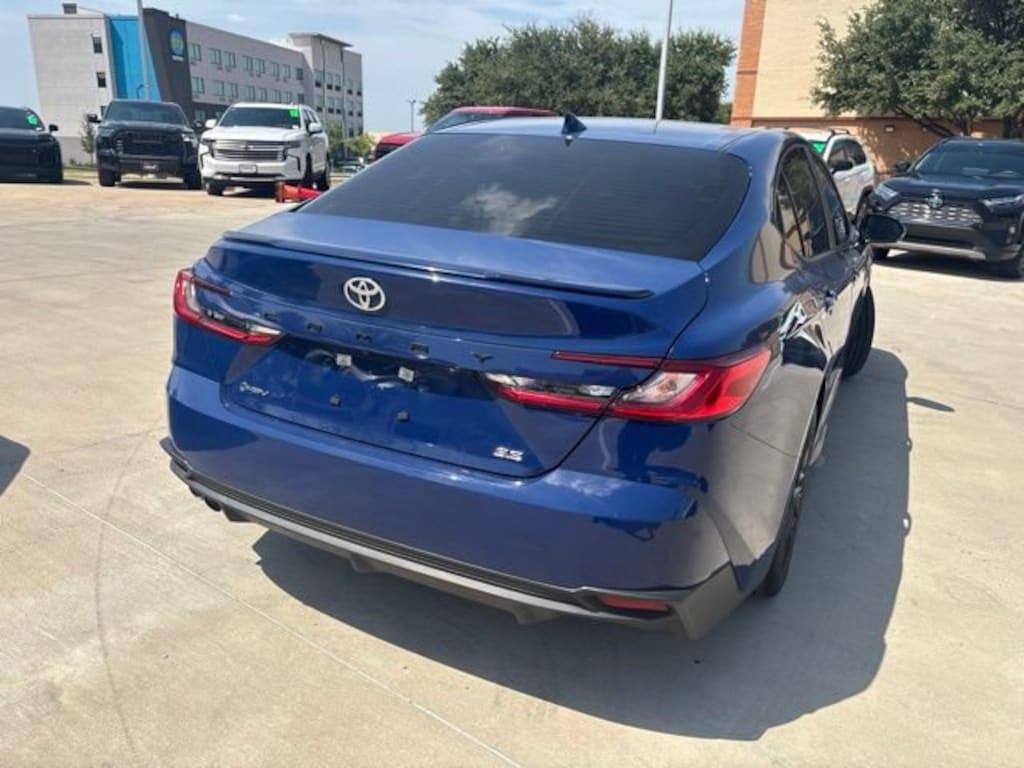 Used 2026 Toyota Camry SE Sedan