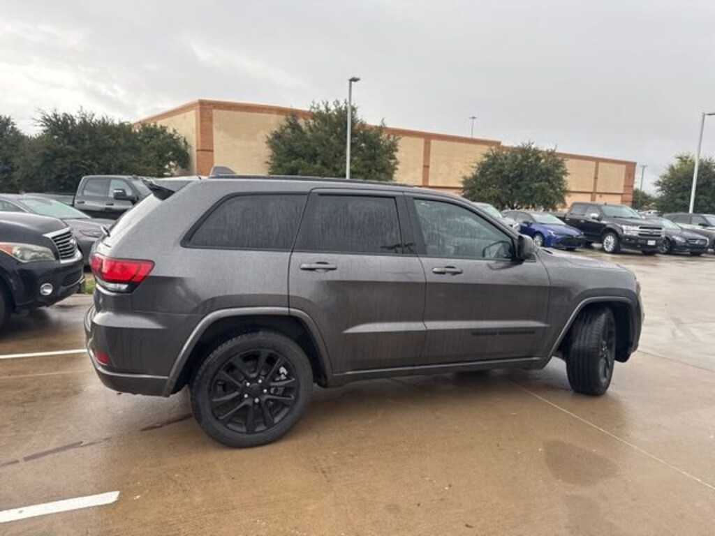 Used 2020 Jeep Grand Cherokee Altitude SUV