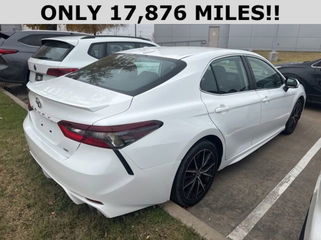 Used 2024 Toyota Camry SE Sedan