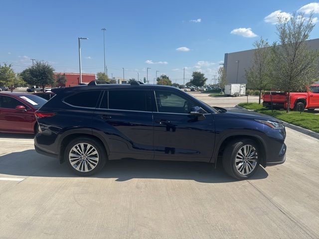 2023 Toyota Highlander Limited Platinum XLE XSE photo 2