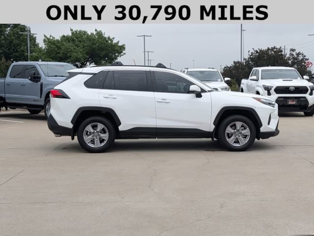 Used 2025 Toyota RAV4 XLE SUV