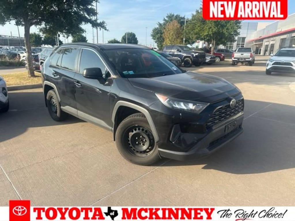 Used 2021 Toyota RAV4 LE SUV