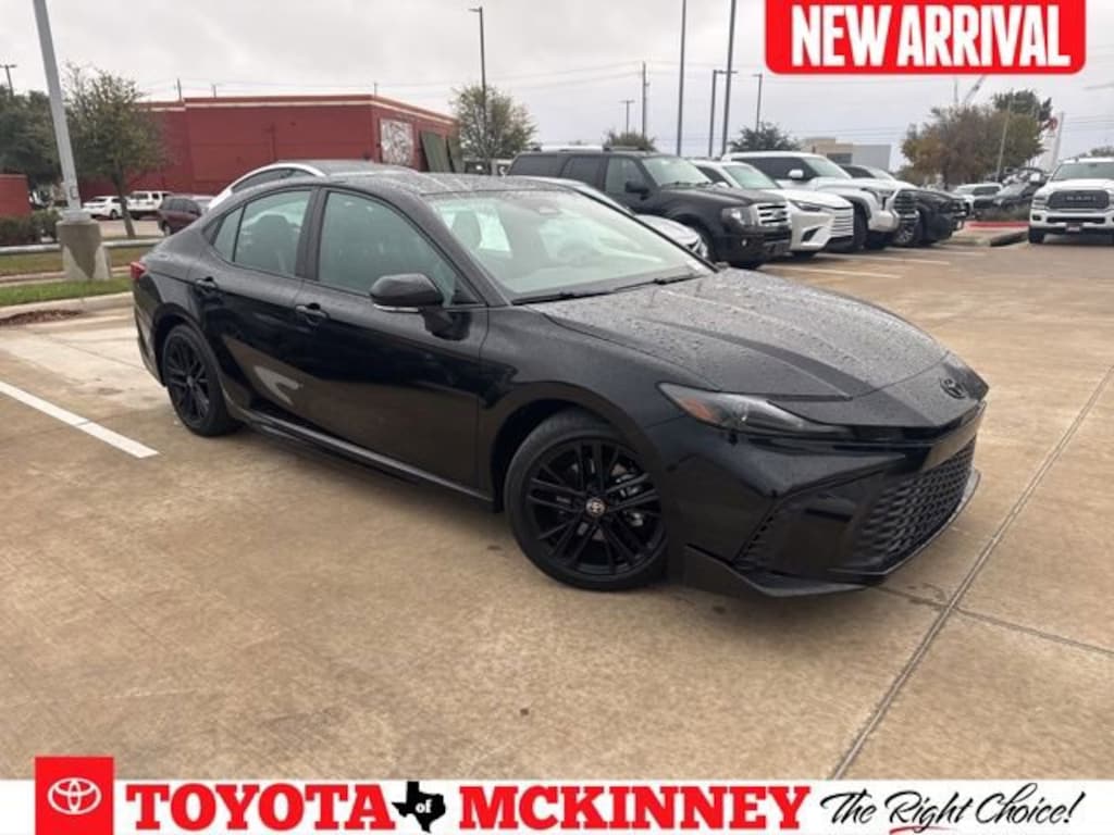 Used 2025 Toyota Camry SE Sedan