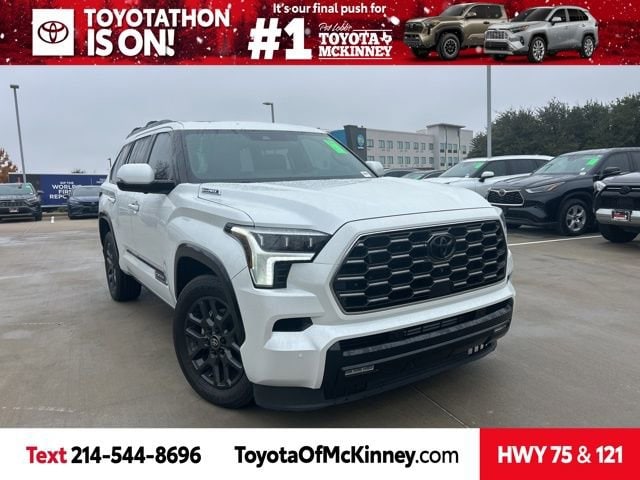 2025 Toyota Sequoia Platinum's photo